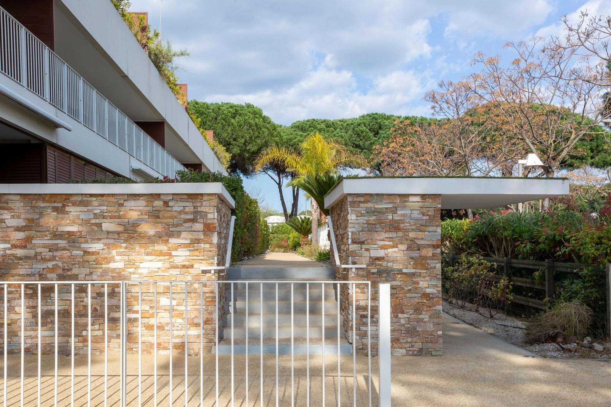 Chez Martin - Spacieux Appartement Climatise Proche De La Plage La Grande-Motte Kültér fotó